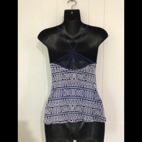 SILENCE + NOISE Geometric Racerback Top - Picture 3 of 5